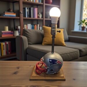 NFC CHAMPIONS New England Patriots Riddell Mini Helmet Table Lamp Wood Base NFL
